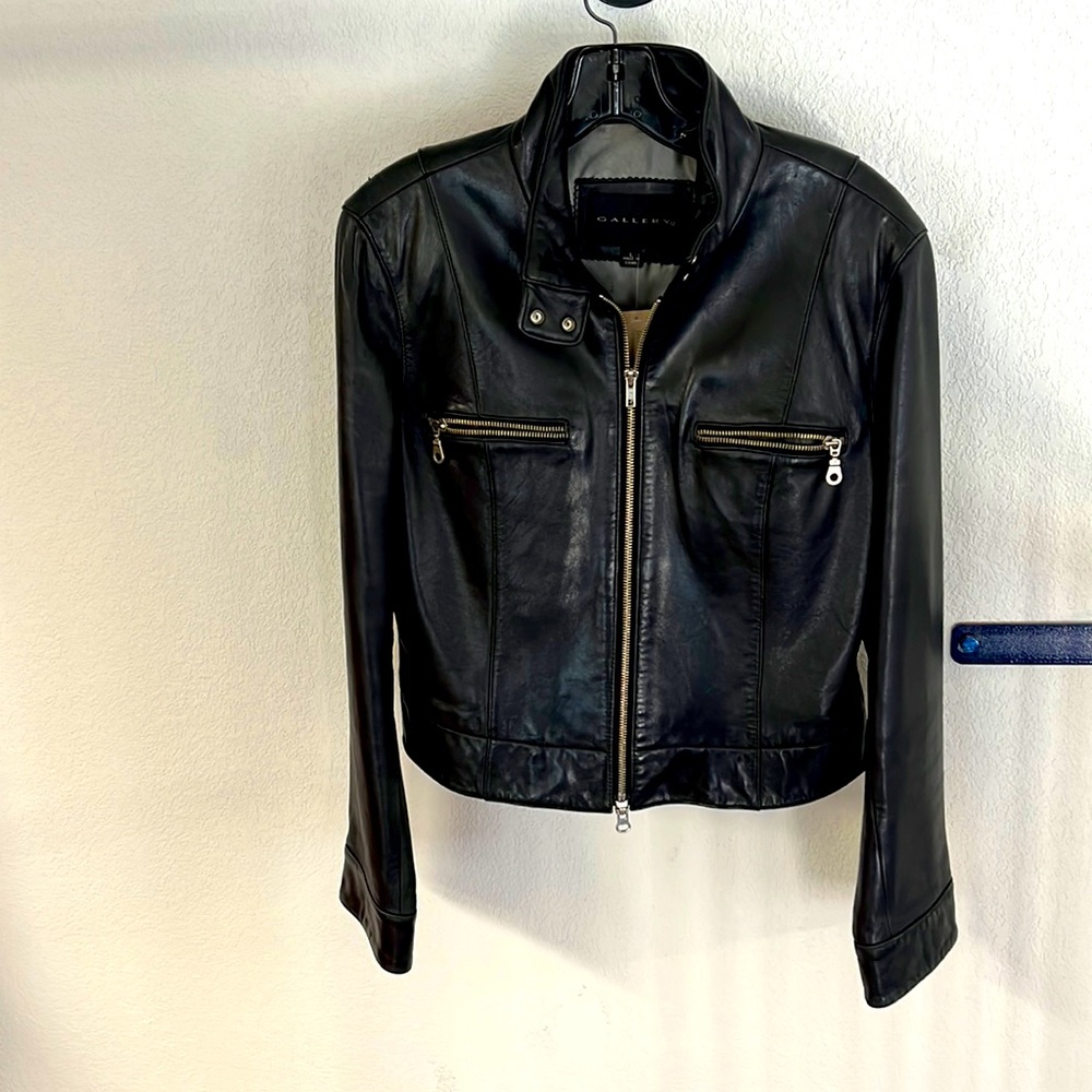 Black lamb skin leather (soft)
